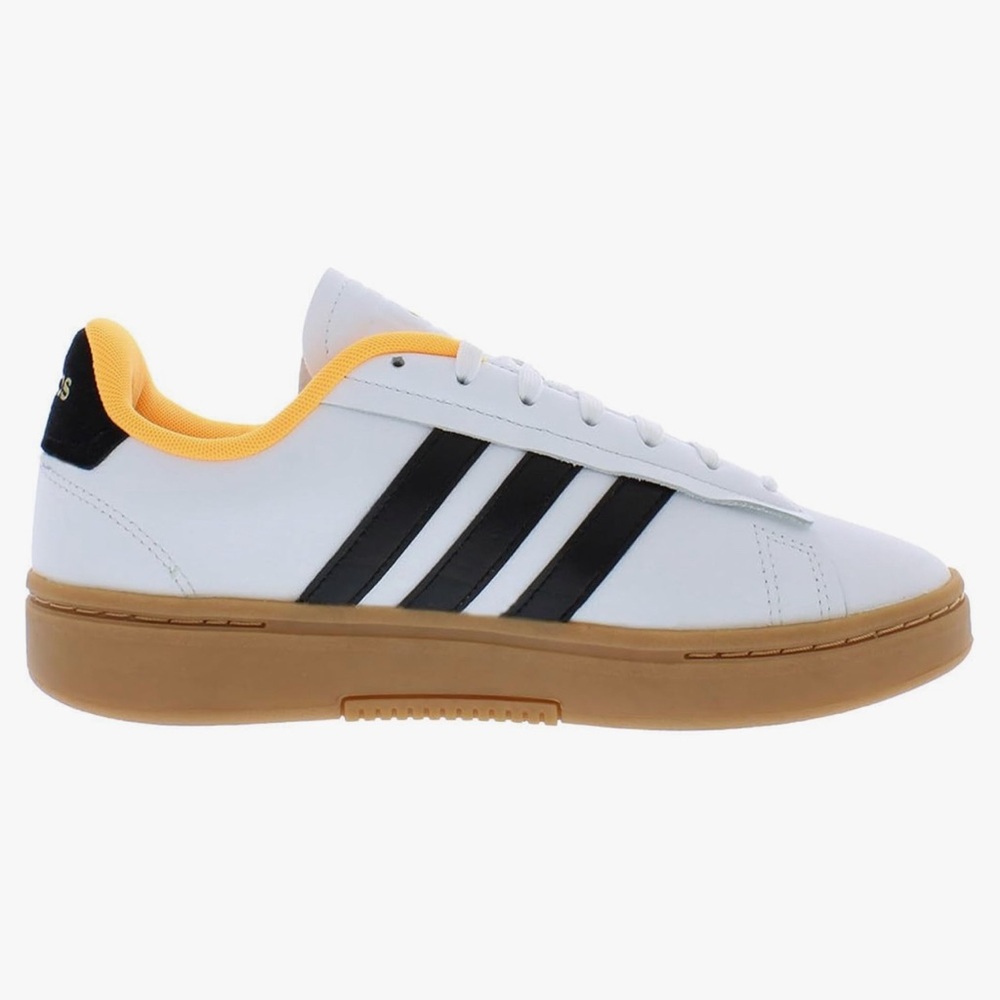 Woman’s size 7 1/2 Adidas Cloud White/Core Black/Flash Orange tennis shoe 👟 💥 - Picture 2 of 10